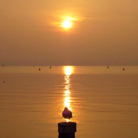 The Riva Apartment Sirmione Ngoại thất bức ảnh