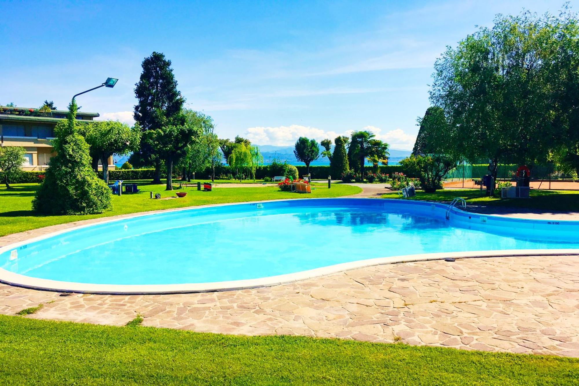 The Riva Apartment Sirmione Ngoại thất bức ảnh