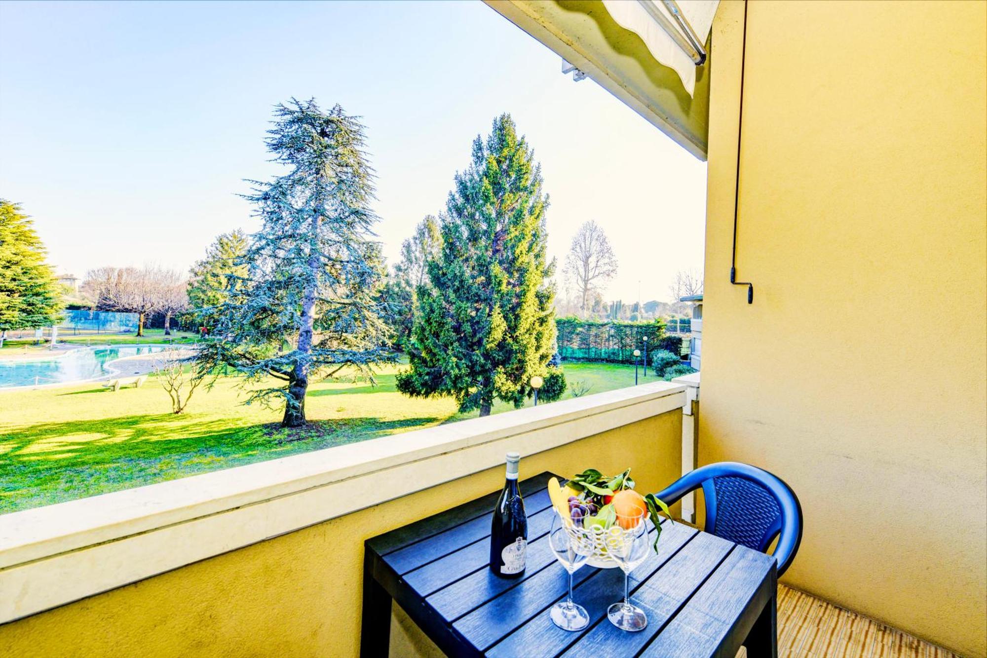 The Riva Apartment Sirmione Ngoại thất bức ảnh