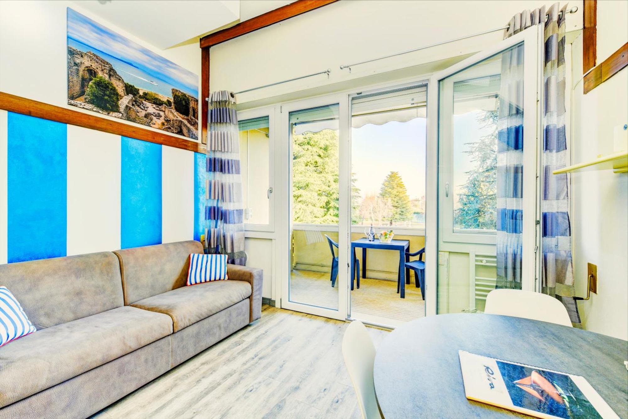 The Riva Apartment Sirmione Ngoại thất bức ảnh