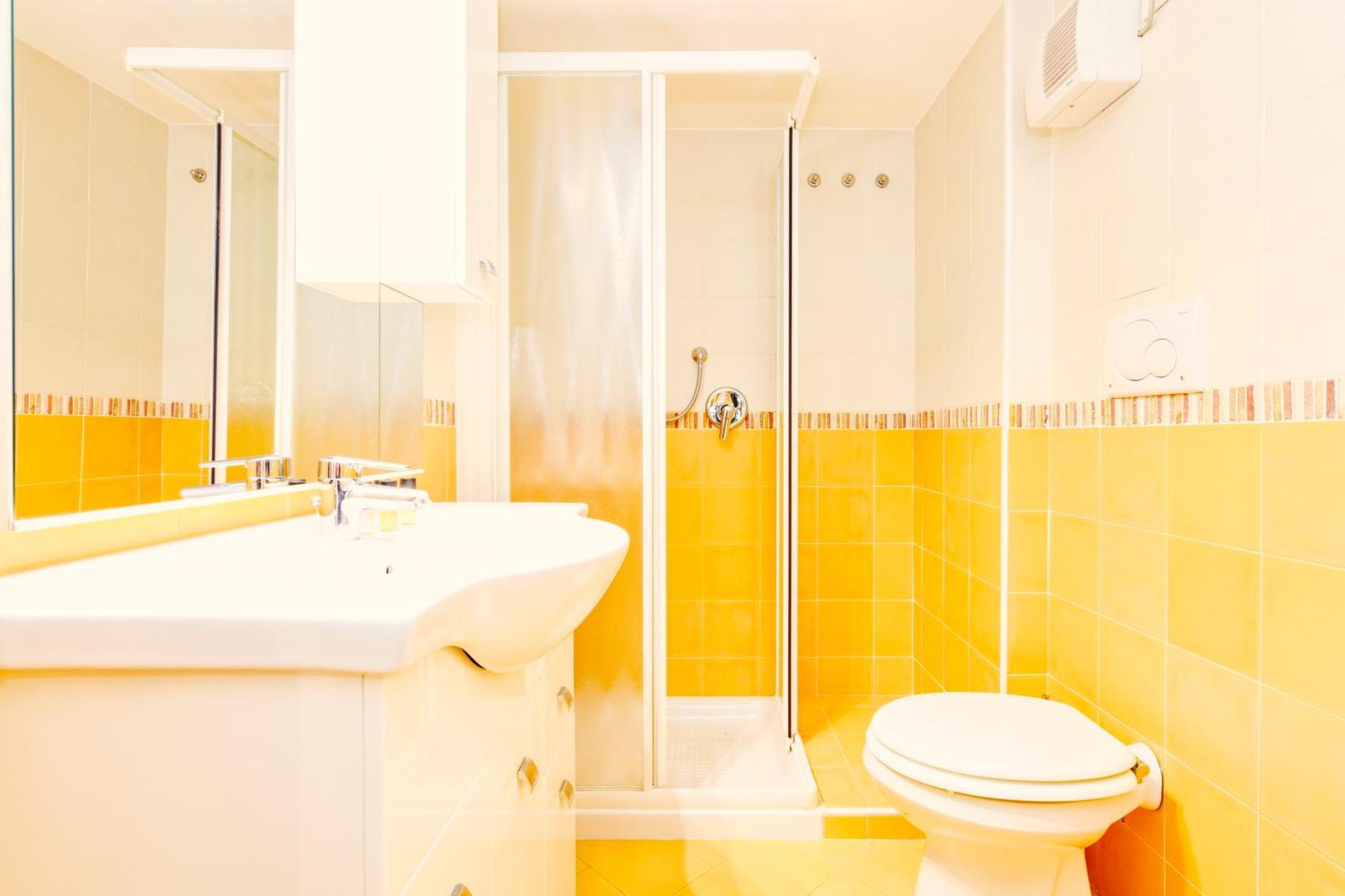 The Riva Apartment Sirmione Ngoại thất bức ảnh
