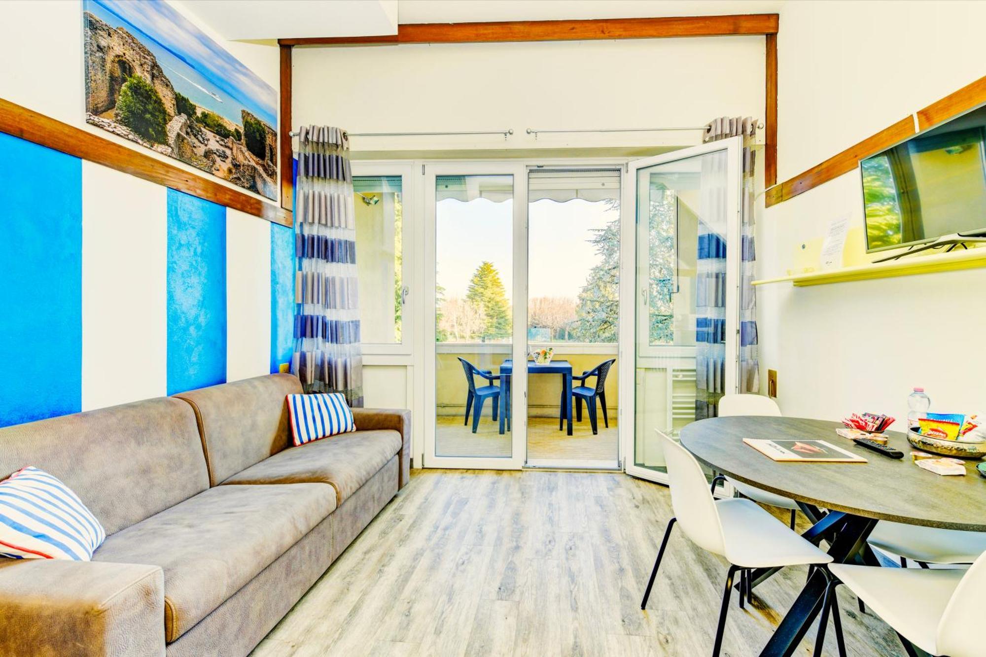 The Riva Apartment Sirmione Ngoại thất bức ảnh